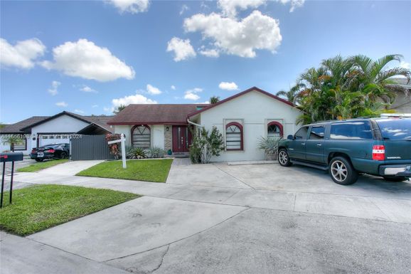 15450 SW 57th Ter, Miami FL 33193