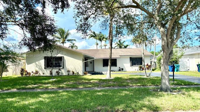 11533 SW 59th Ct, Cooper City FL 33330