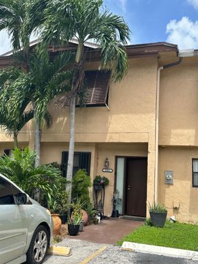 6866 NW 173rd Dr # 603, Hialeah FL 33015