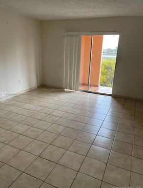 440 E 23rd St # 1305, Hialeah FL 33013