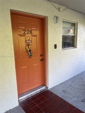 20520 NW 15th Ave # 228, Miami Gardens FL 33169