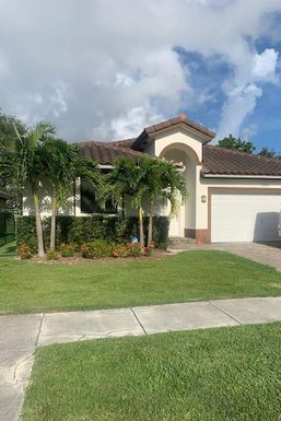 20950 SW 92nd Ct, Cutler Bay FL 33189