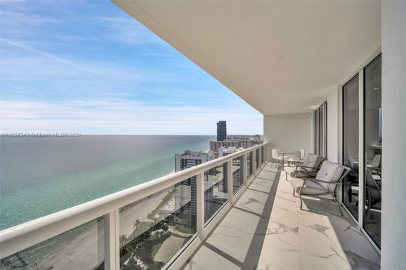 1850 S Ocean Dr # 3103, Hallandale Beach FL 33009