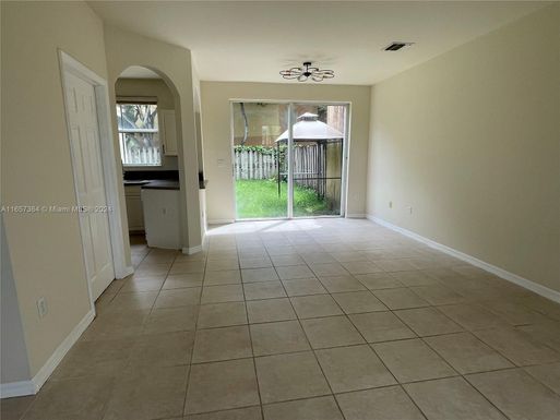 201 SE 7th Rd, Homestead FL 33030