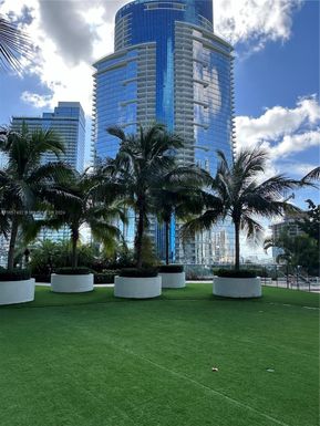 888 Biscayne Blvd # 1512, Miami FL 33132