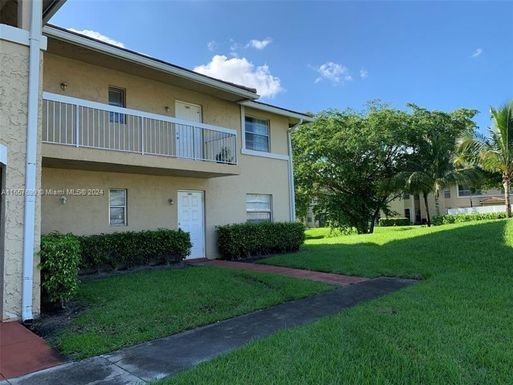 10176 Twin Lakes Dr # C, Coral Springs FL 33071