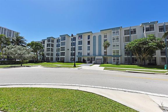 17560 Atlantic Blvd # 118, Sunny Isles Beach FL 33160