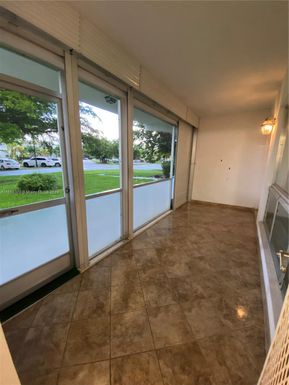 500 S Luna Ct # 2, Hollywood FL 33021