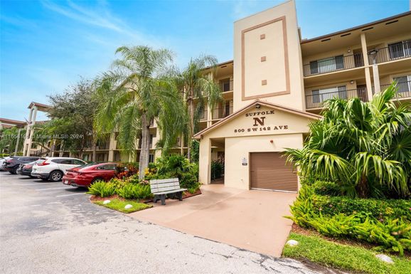 800 SW 142nd Ave # 401N, Pembroke Pines FL 33027