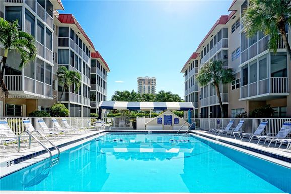 2097 S Ocean Dr # 207, Hallandale Beach FL 33009