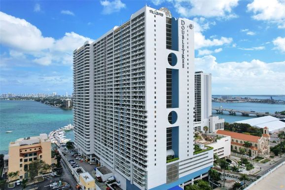 1717 N Bayshore Dr # 1242, Miami FL 33132