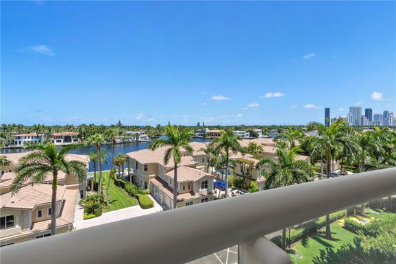 21050 Point Pl # 604, Aventura FL 33180