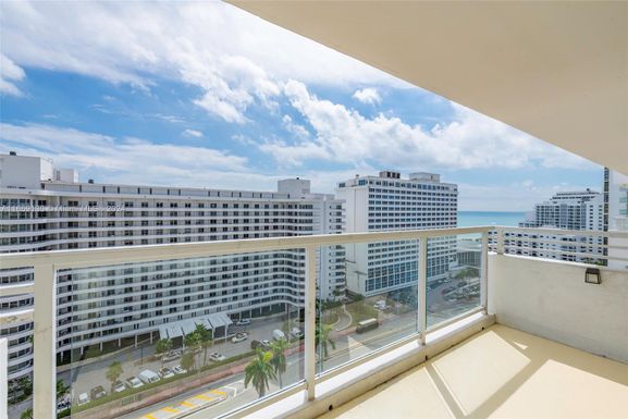 5600 Collins Ave # 17C, Miami Beach FL 33140