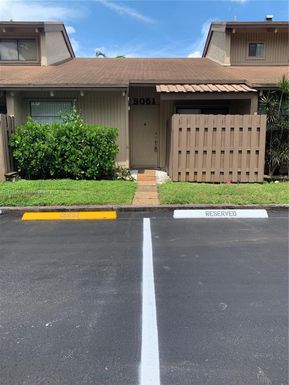 8051 SW 21st Ct # 8051, Davie FL 33324