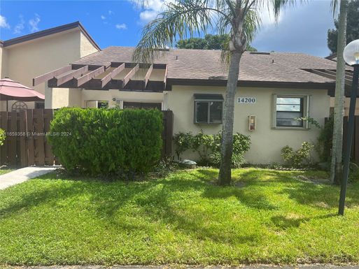 14200 Nesting Way # B, Delray Beach FL 33445