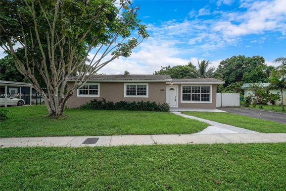 1106 NW 15th Ct, Fort Lauderdale FL 33311