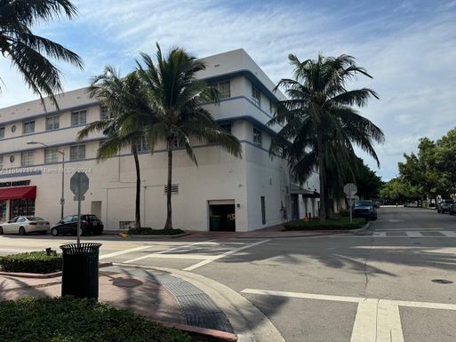 763 Pennsylvania Ave # 206, Miami Beach FL 33139