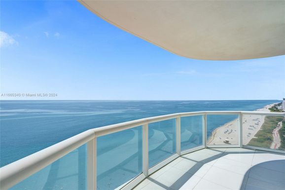 6365 Collins Ave # 2403, Miami Beach FL 33141