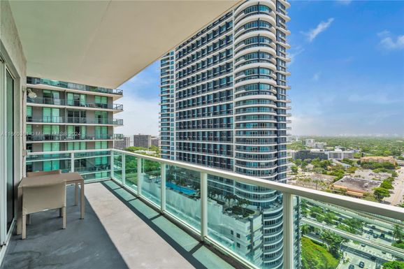 1250 S Miami Ave # 2401, Miami FL 33130