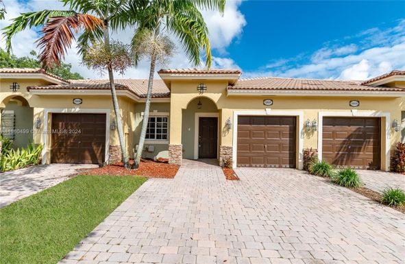 1207 NE 32nd Ter # 1207, Homestead FL 33033