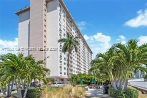 400 Kings Point Dr # 224, Sunny Isles Beach FL 33160