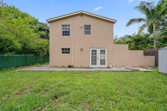 1680 NE 168th St # 1680, North Miami Beach FL 33162