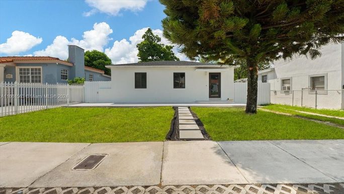 3450 NW 16th St, Miami FL 33125