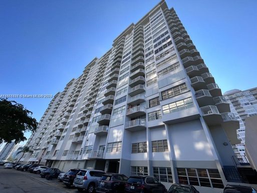 18051 Biscayne Blvd # 1902, Aventura FL 33160