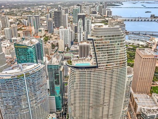 300 Biscayne Boulevard Way # 2604, Miami FL 33131