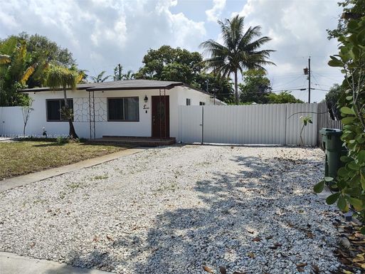 1329 SW 23rd Ave, Fort Lauderdale FL 33312