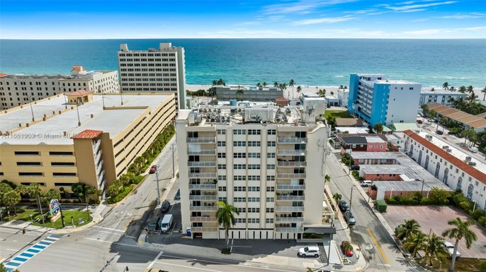 211 S Ocean Dr # 504, Hollywood FL 33019