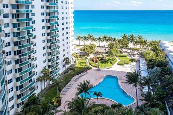 3001 S Ocean Dr # 115, Hollywood FL 33019