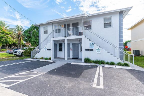 1002 N Palm Beach Lakes Blvd # 4, West Palm Beach FL 33401