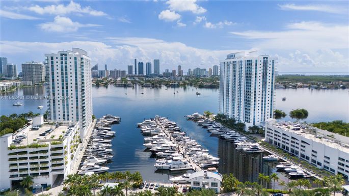 17301 Biscayne Blvd # 205, North Miami Beach FL 33160