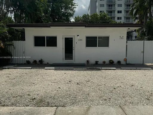 1286 NE 109th St # 2, Miami FL 33161