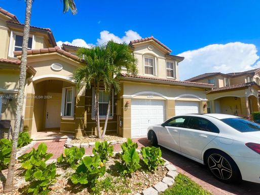 7655 NW 113th Path, Doral FL 33178