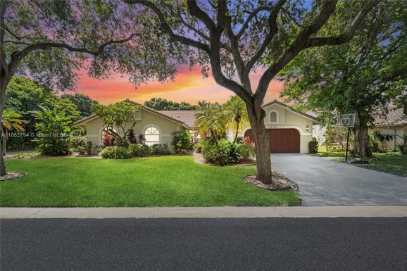 1900 Augusta Ter, Coral Springs FL 33071