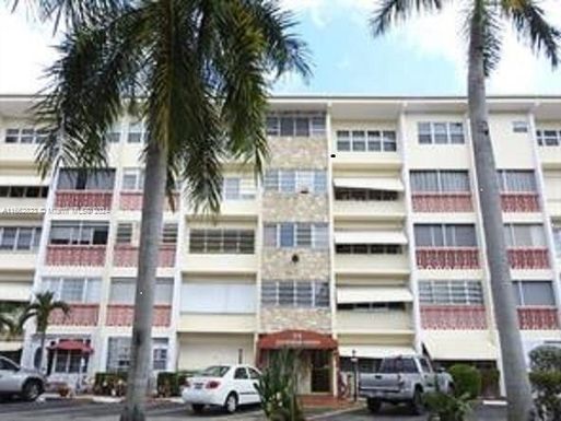 215 SE 3rd Ave # 405B, Hallandale Beach FL 33009