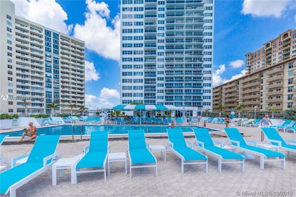 3140 S Ocean Dr # 2203, Hallandale Beach FL 33009