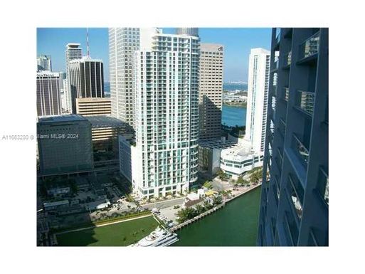 475 Brickell Ave # 3210, Miami FL 33131