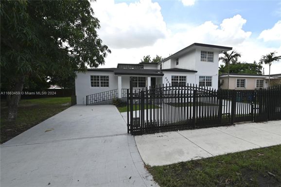 480 NE 111th St, Miami FL 33161