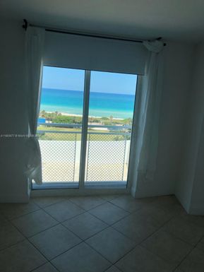 7600 Collins # 1008, Miami Beach FL 33141