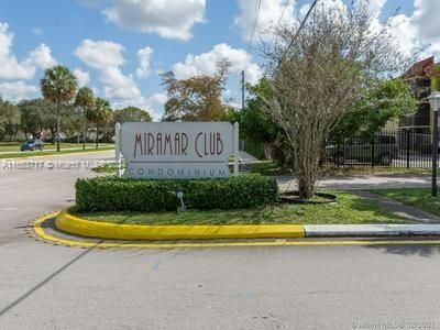 3400 Foxcroft Rd # 109, Miramar FL 33025