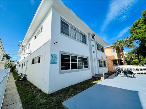 1001 Bay Dr # 944, Miami Beach FL 33141