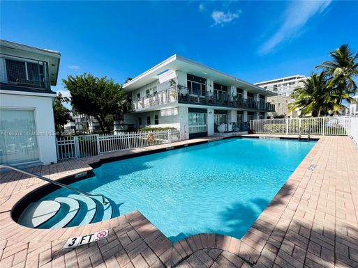 950 Bay Dr # 3, Miami Beach FL 33141