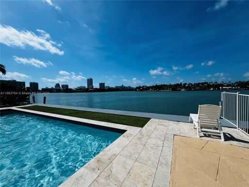 960 Bay Dr # 912, Miami Beach FL 33141