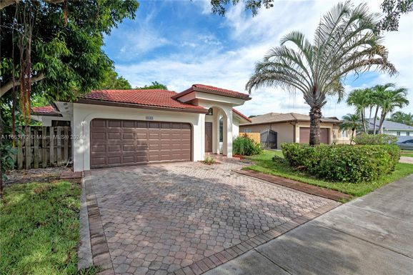 8535 Cutler Ct, Cutler Bay FL 33189