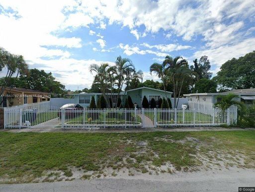 550 Harem Ave, Opa-Locka FL 33054