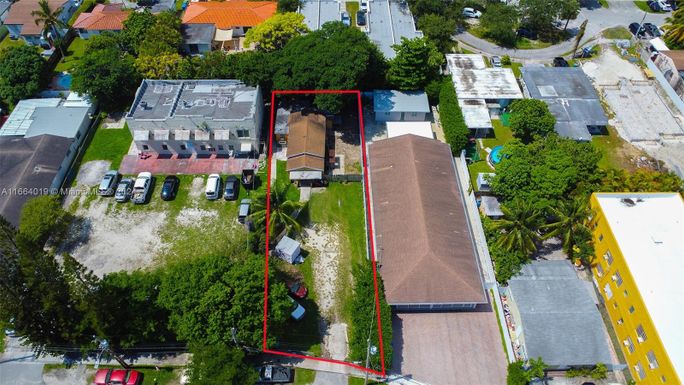 460 NW 23rd Ct, Miami FL 33125