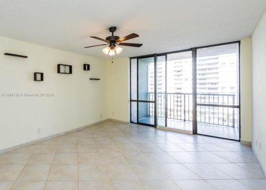 2049 S Ocean Dr # 806, Hallandale Beach FL 33009